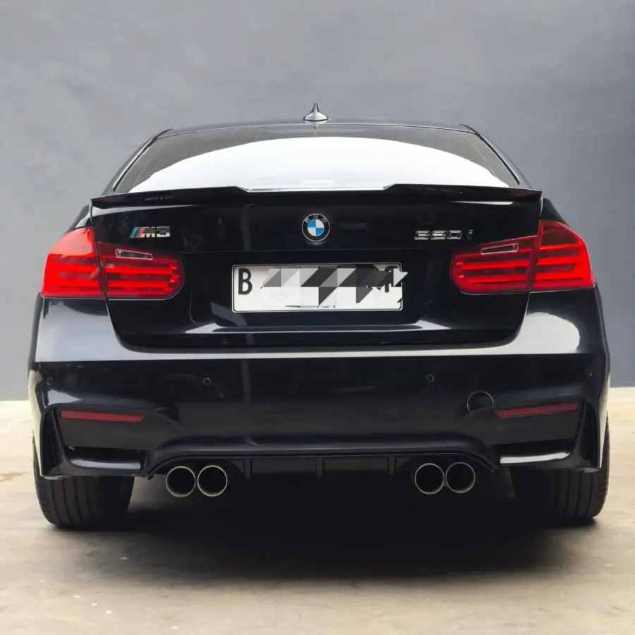 BMW F30 320i 2012