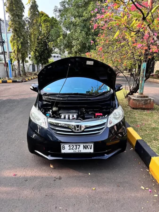 Honda Freed 1.5 E PSD 2013