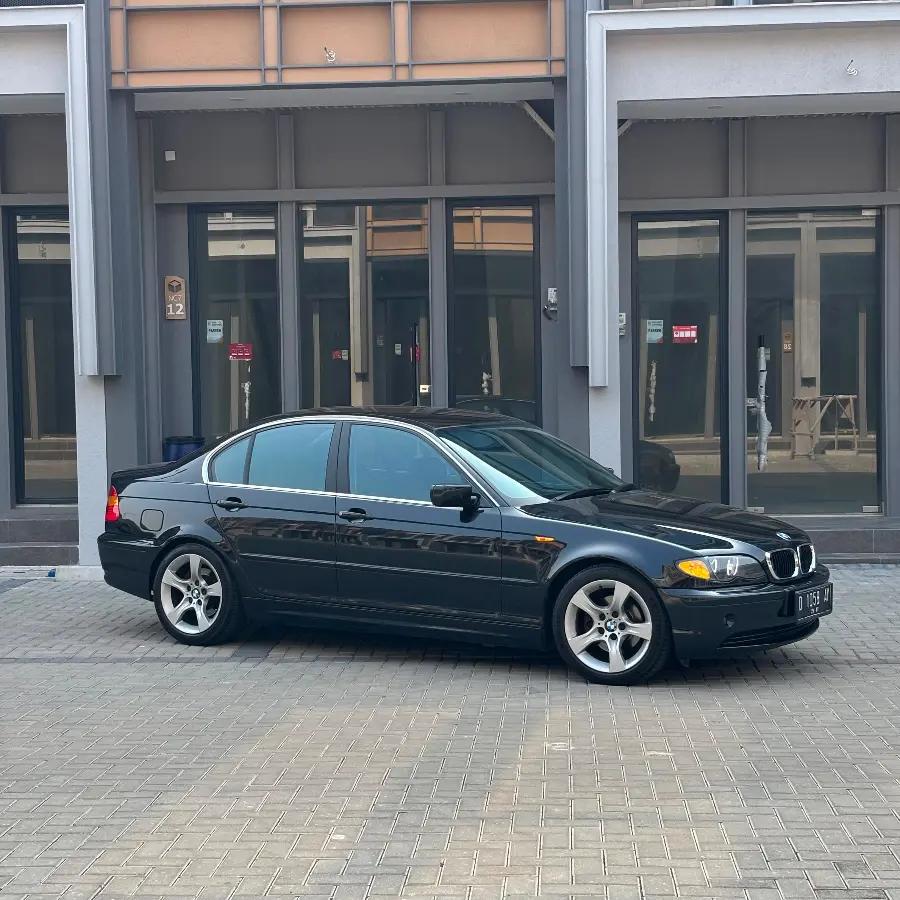 BMW E46 325i 2002