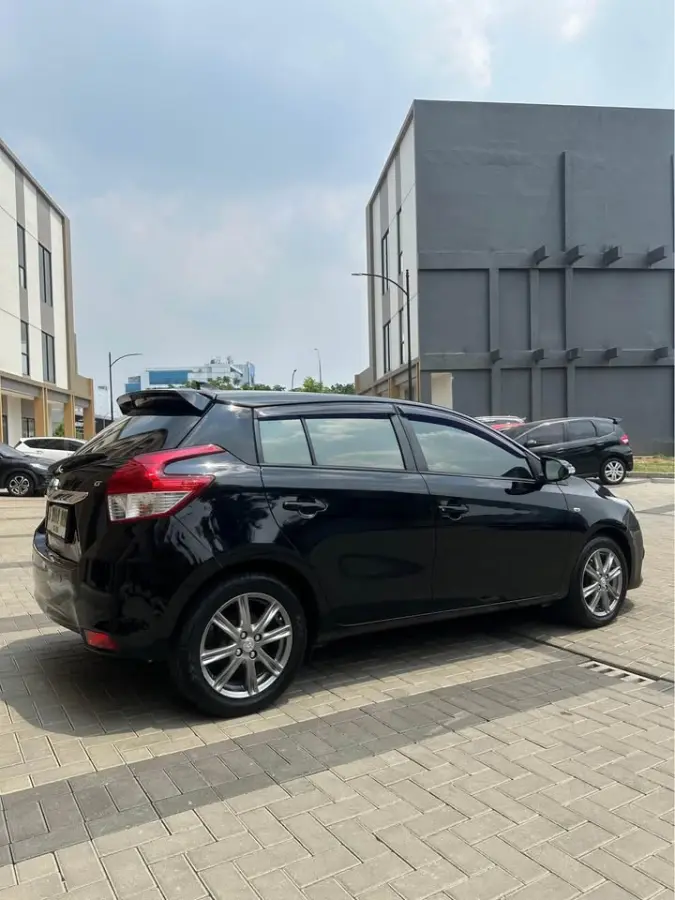 Toyota Yaris 1.5 G 2015
