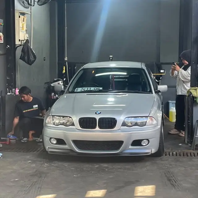 BMW E46 318i 2001