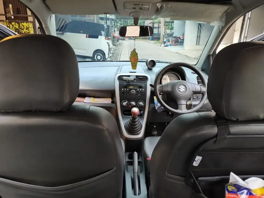 Suzuki Splash GL 2013