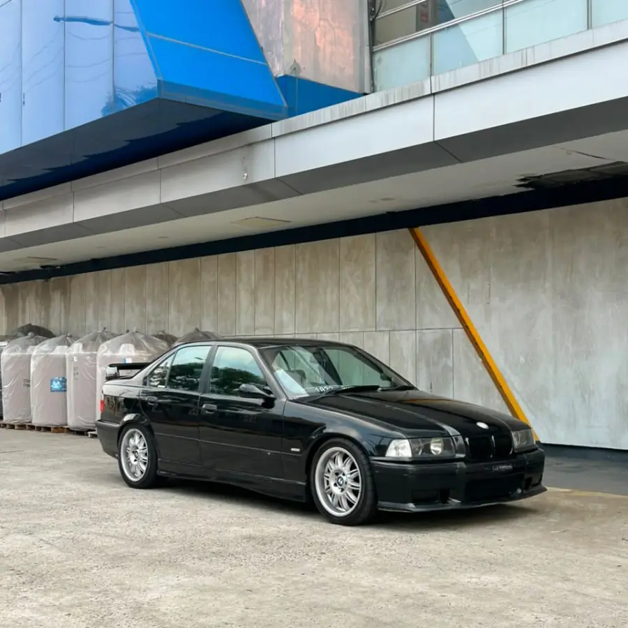 BMW E36 323i 1997