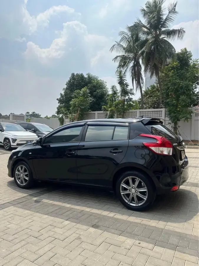 Toyota Yaris 1.5 G 2015