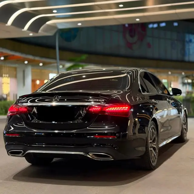 Mercedes-Benz E 300 AMG Line 2022