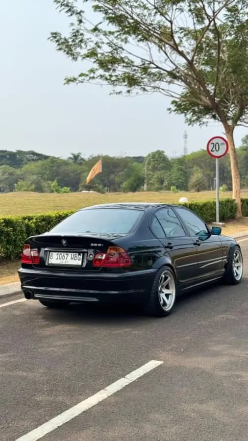 BMW E46 325i 2002