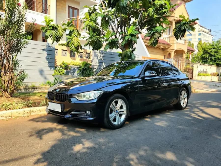 BMW F30 320i 2014