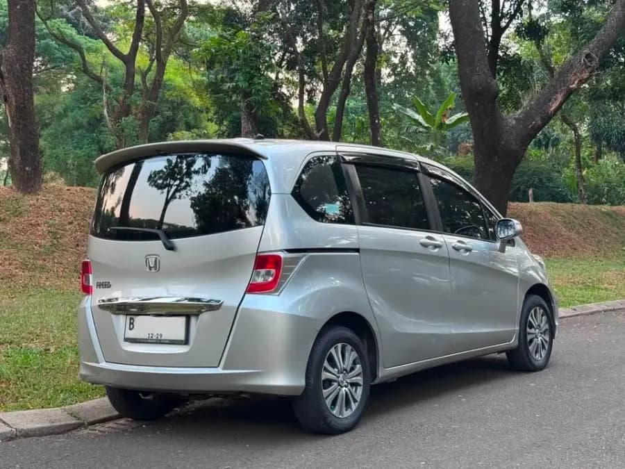 Honda Freed 1.5 E PSD 2014