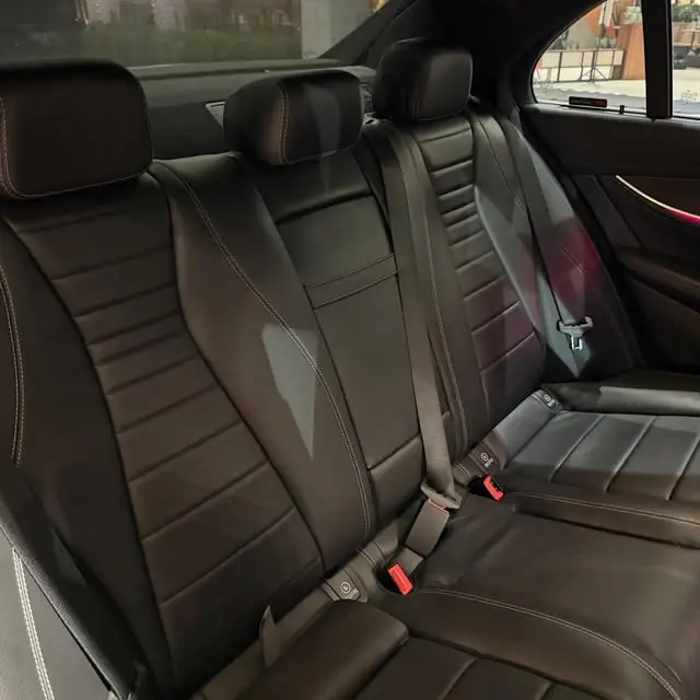 Mercedes-Benz E 300 AMG Line 2022