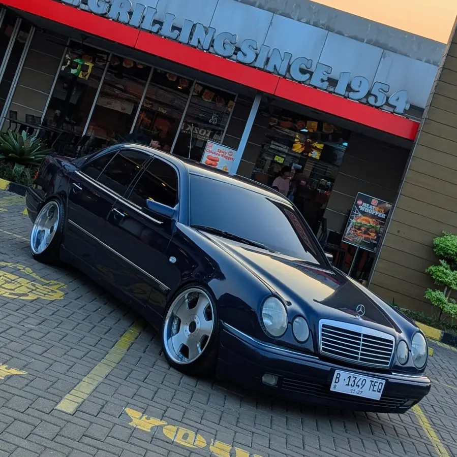 Mercedes-Benz E 320 Elegance 1997