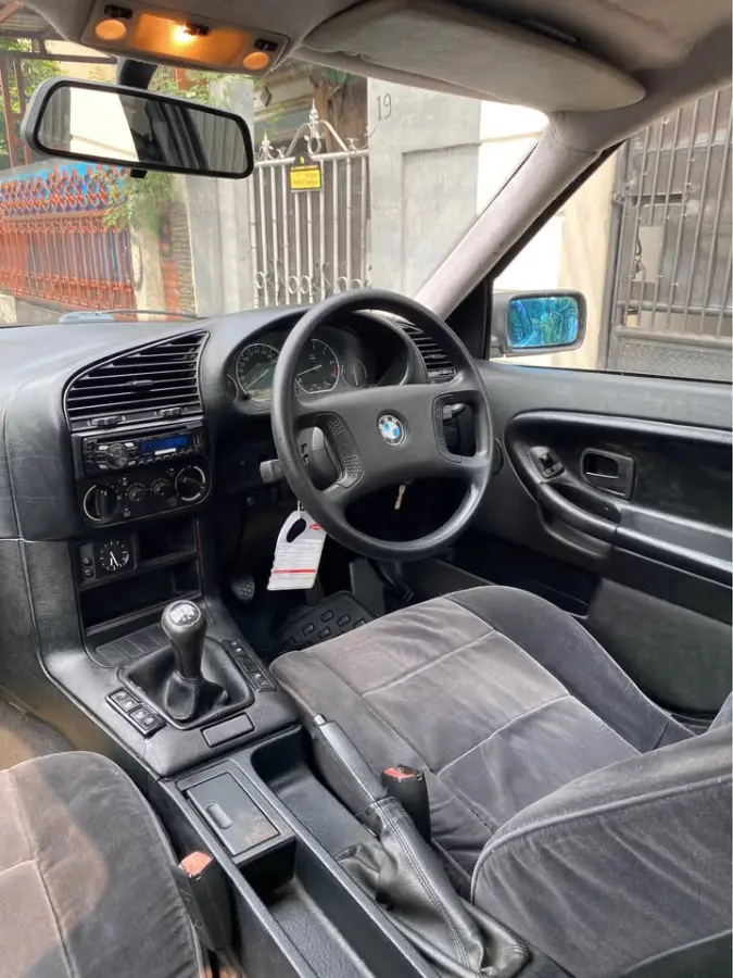 BMW E36 320i 1995
