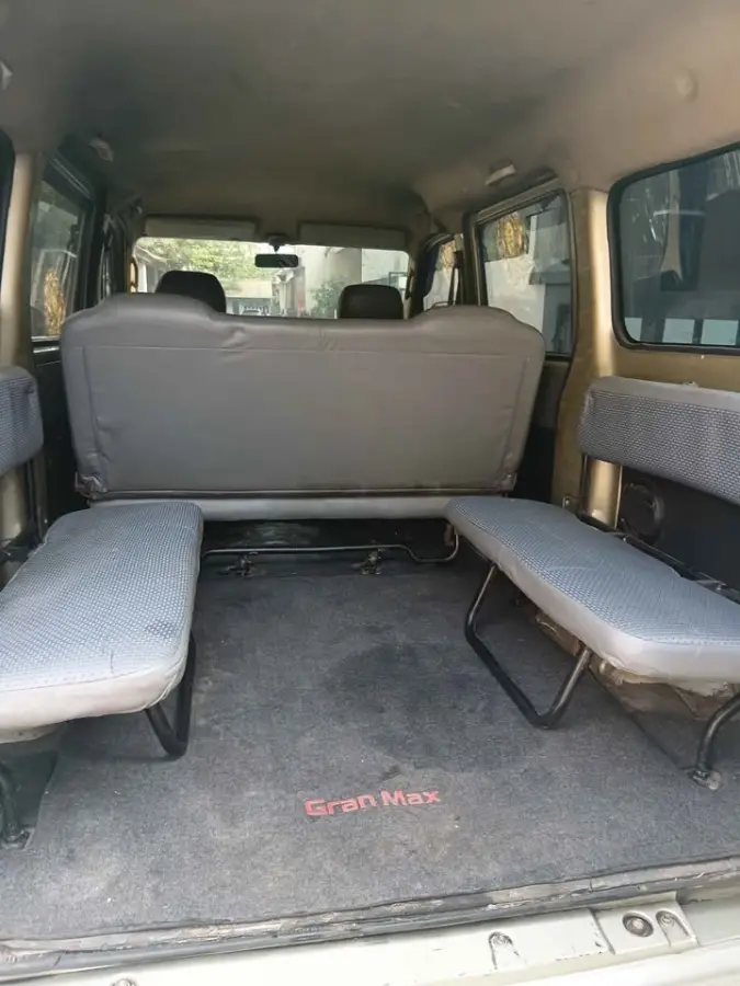 Daihatsu Gran Max 1.3 D 2012