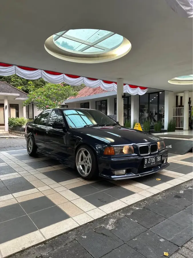 BMW E36 320i 1995