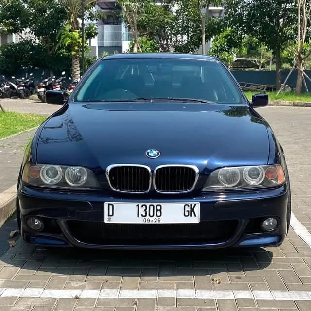 BMW E39 528i 1997