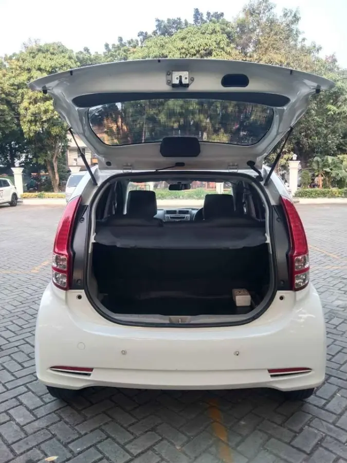 Daihatsu Sirion 1.3 D 2013