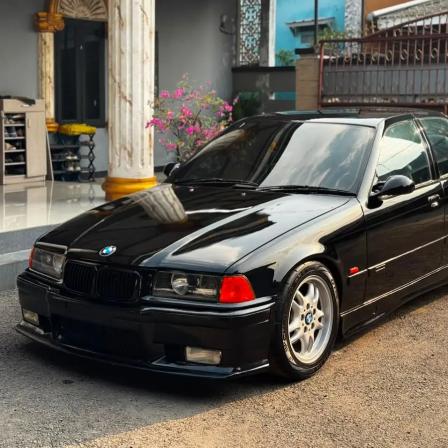 BMW E36 323i 1997