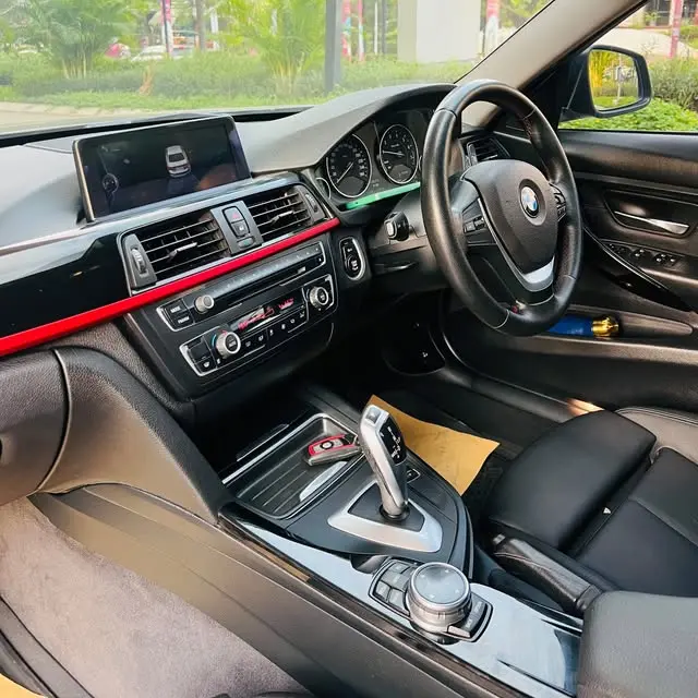 BMW F30 320i 2014